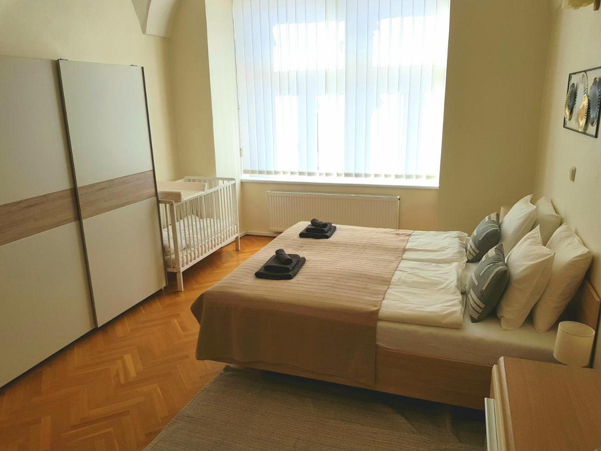 Luxury Vincents Apartments Кошице Экстерьер фото