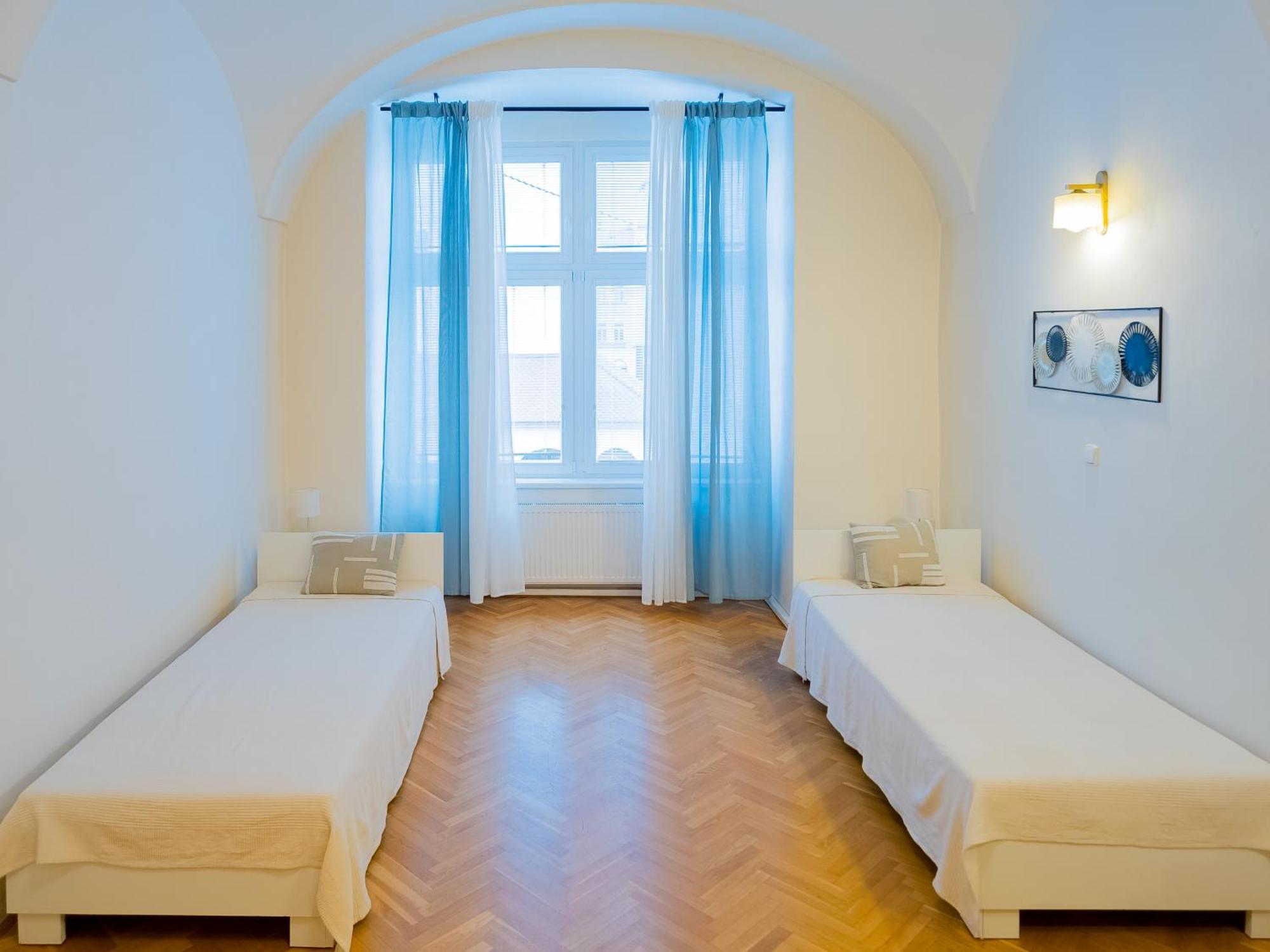 Luxury Vincents Apartments Кошице Экстерьер фото